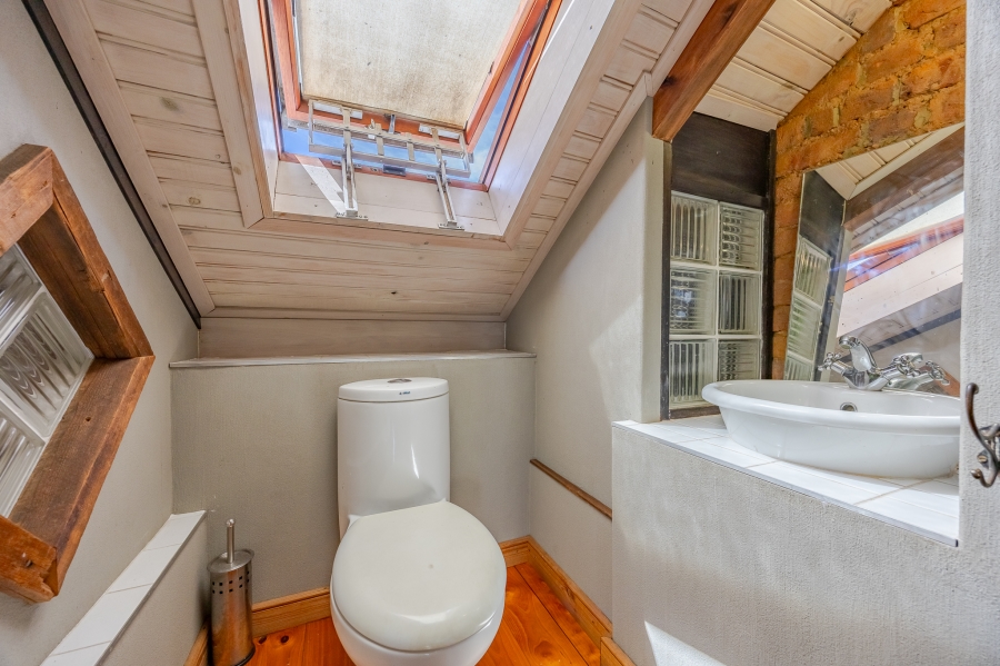 4 Bedroom Property for Sale in Woodstock Western Cape